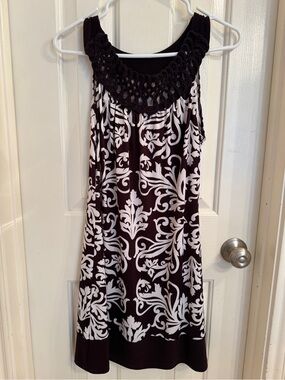 Sleeveless Brown & White Floral Print Dress with Crochet Neckline